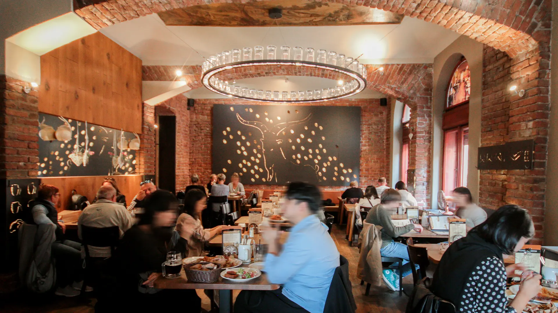 Kozlovna Apropos Restaurant Interior